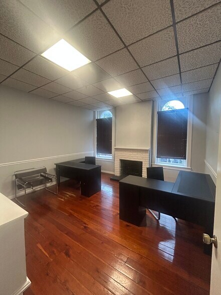 More Photos Of 300 N Franklin St, Tampa Office For Lease