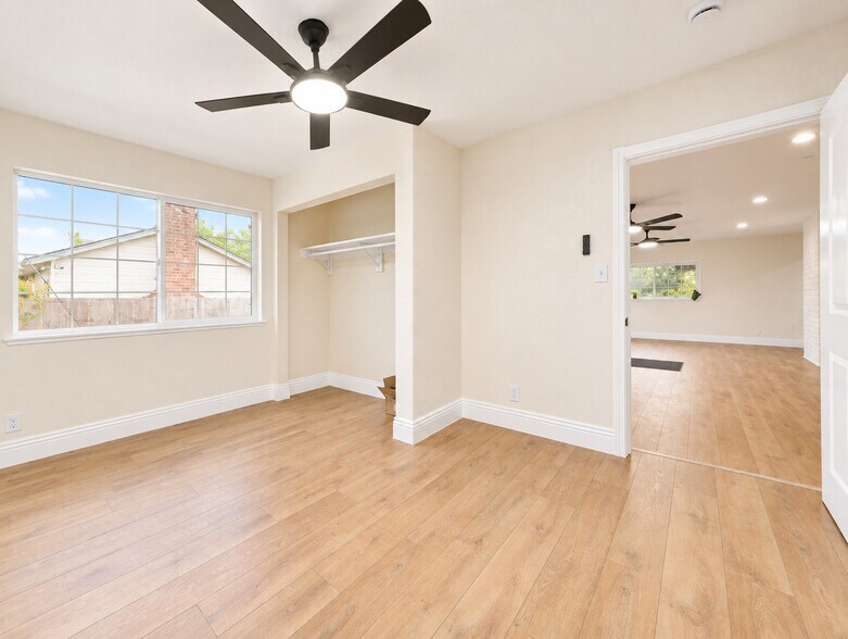 More Photos Of 554 W Verness St, Covina Healthcare For Sale