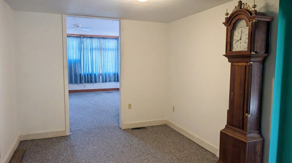 More Photos Of 207 S Broadway Ave, Gilbert Office For Sale