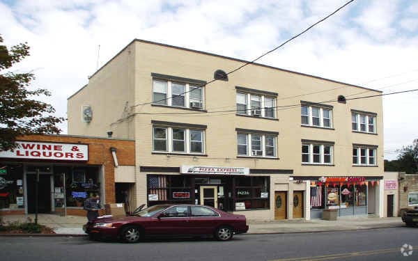 Primary Photo Of 126--132 Hardenburgh Ave, Demarest Storefront Retail Residential For Lease