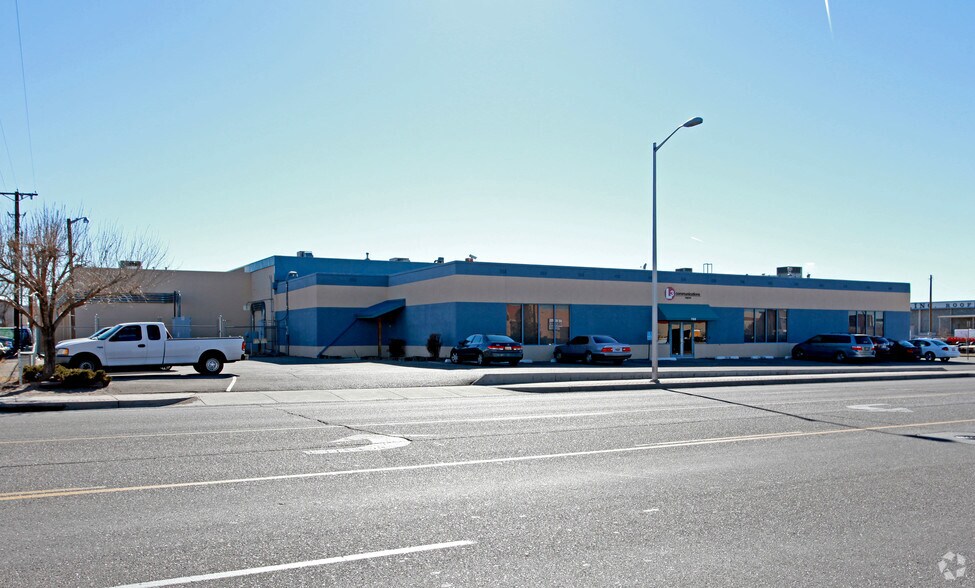More Photos Of 700 Comanche Rd NE, Albuquerque Warehouse For Lease
