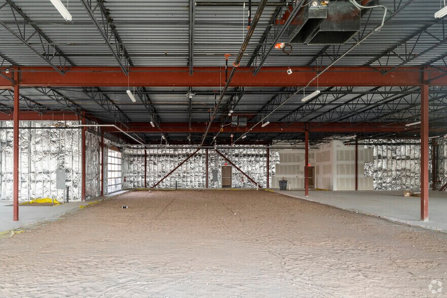 More Photos Of 7820 Enchanted Hills NE, Bernalillo Unknown For Lease