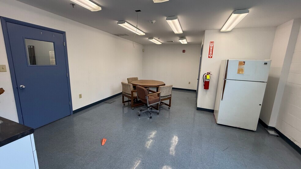 More Photos Of 125-155 Howard St, Phillipsburg Unknown For Lease