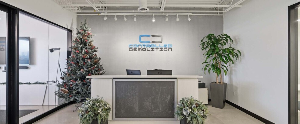 More Photos Of 1185 Queensway E, Mississauga Storefront Retail Office For Sale