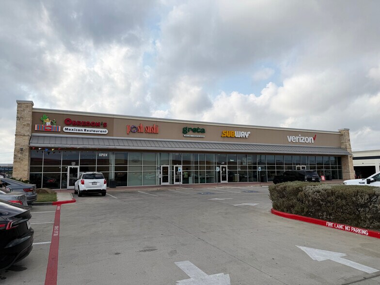 Primary Photo Of 2517 NE Bob Bullock Loop, Laredo Storefront For Lease