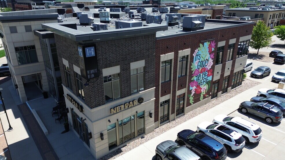 More Photos Of 1610 SW Main St, Ankeny General Retail For Lease