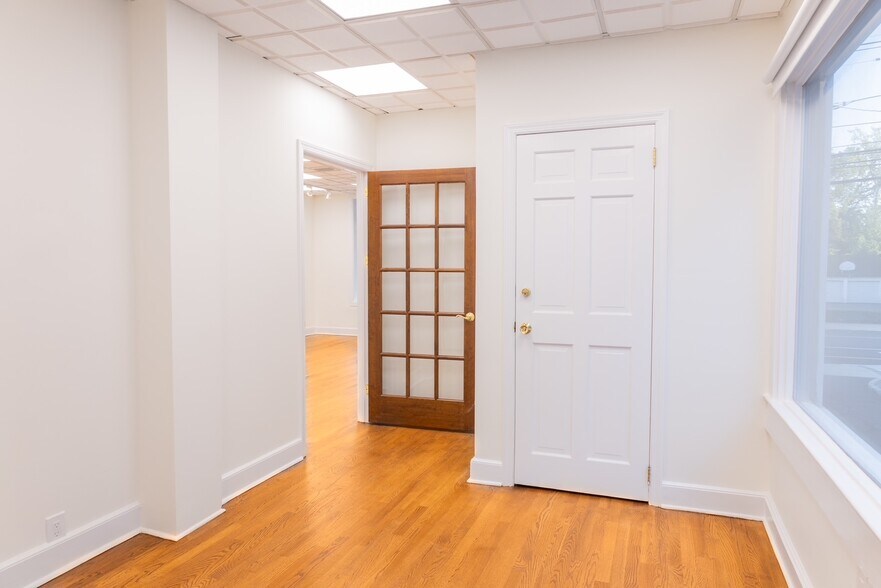More Photos Of 393 Millburn Ave, Millburn Office Residential For Lease