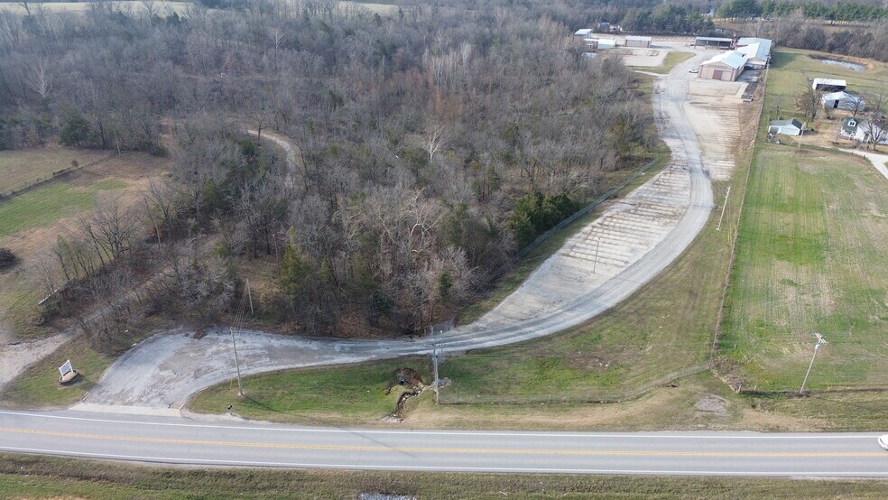 More Photos Of 4117 N Highway 61, Perryville Industrial For Sale