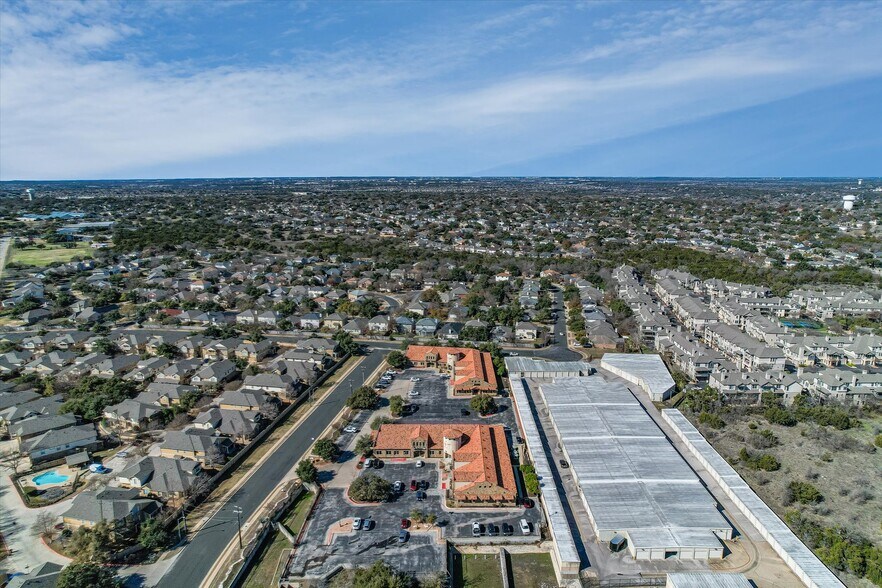 More Photos Of 7700 Cat Hollow Dr, Round Rock Medical For Lease