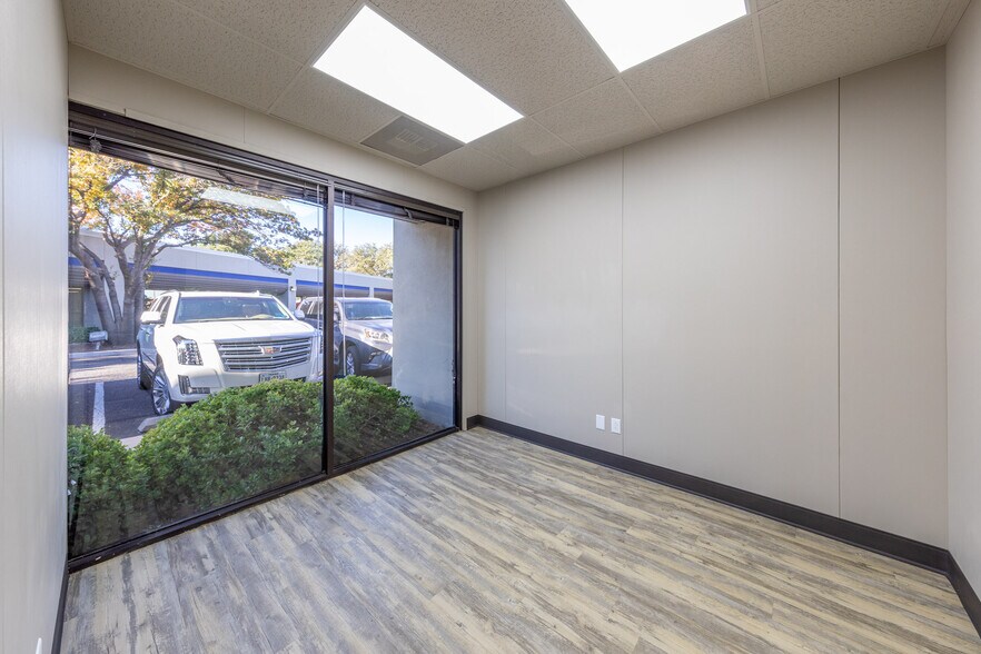 More Photos Of 4920 S Loop 289, Lubbock Office For Lease