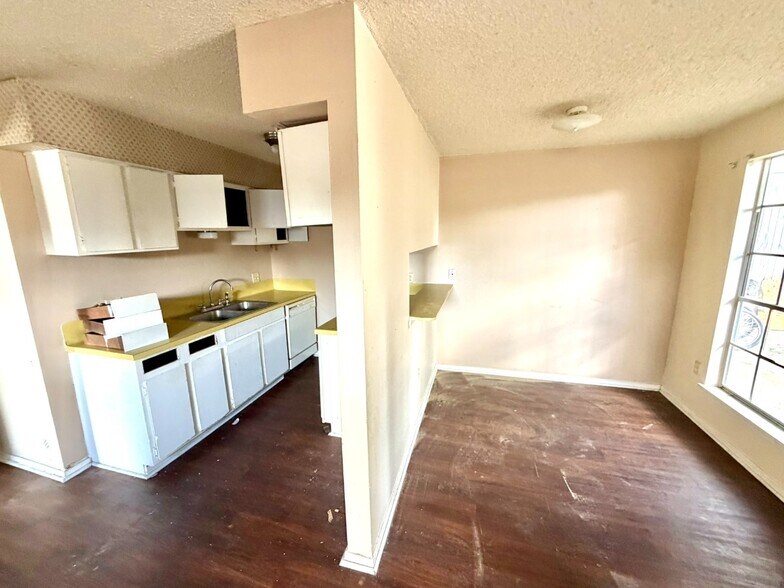 More Photos Of 4728 Ya Tittle Ave, Baton Rouge Apartments For Sale