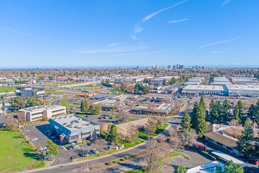 More Photos Of 3050 Beacon Blvd, West Sacramento Office For Sale