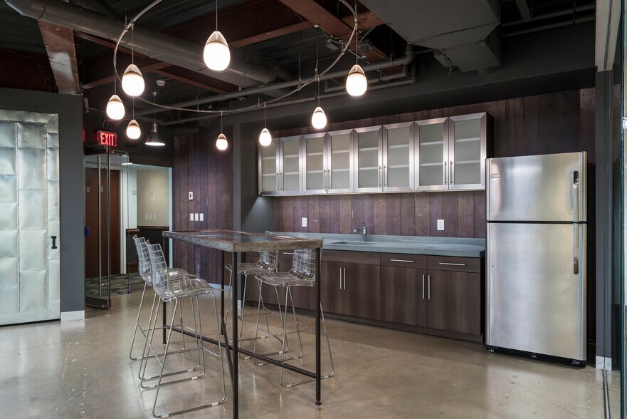 More Photos Of 19 Old Kings Hwy S, Darien Office For Lease