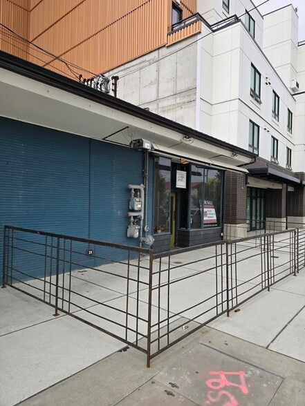 More Photos Of 1022 S J St, Tacoma General Retail For Sale