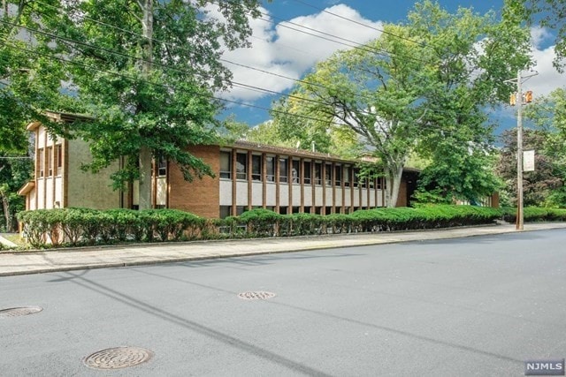 More Photos Of 111 Dean Dr, Tenafly Office For Lease