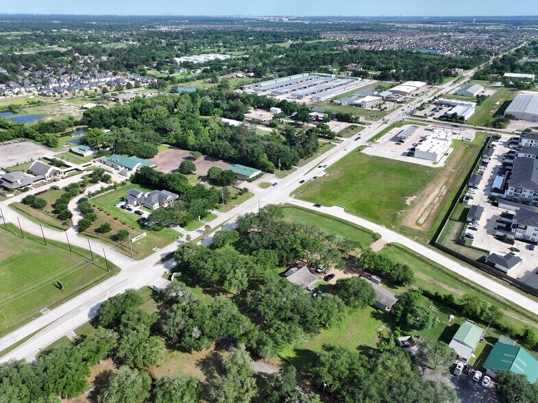 More Photos Of 16607 Mueschke Rd, Cypress Office Residential For Sale