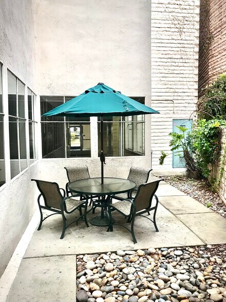 More Photos Of 480 S California Ave, Palo Alto Loft Creative Space For Lease