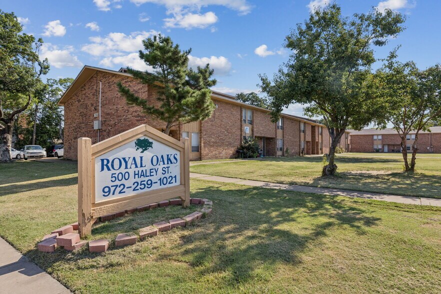 Primary Photo Of 500 Haley St, Irving Apartments For Sale