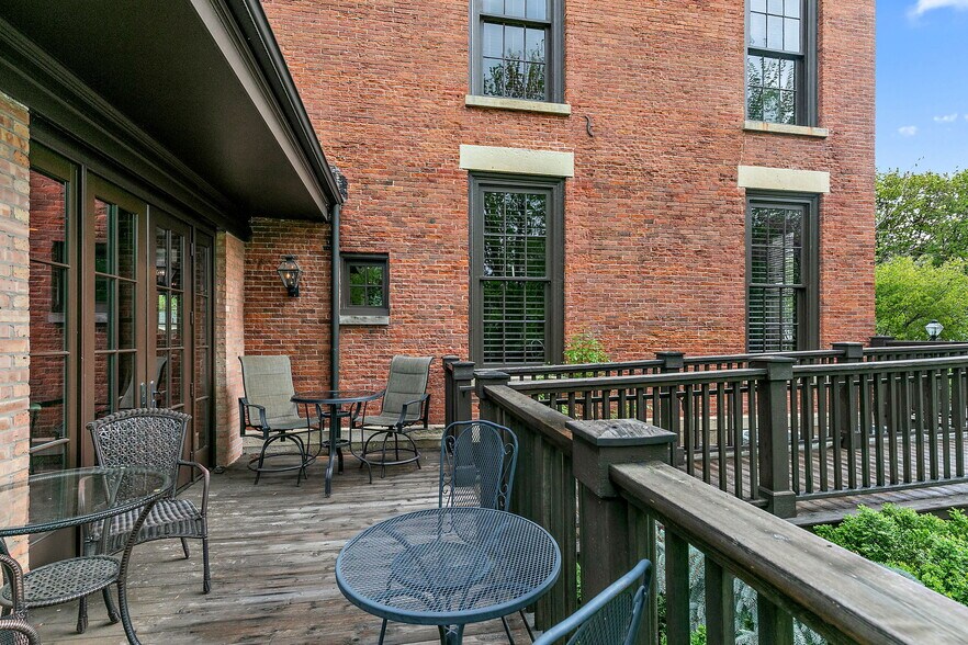 More Photos Of 124 S 2nd St, Geneva General Retail For Sale