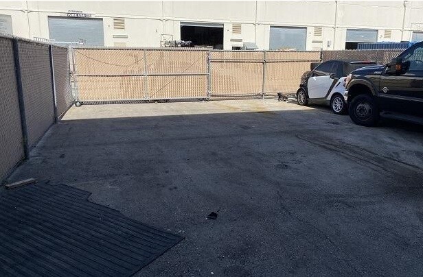 More Photos Of 1805 S Powerline Rd, Deerfield Beach Warehouse For Lease