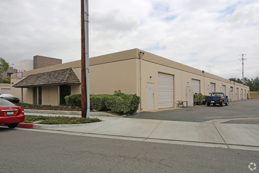 More Photos Of 1040 N Grove St, Anaheim Unknown For Lease