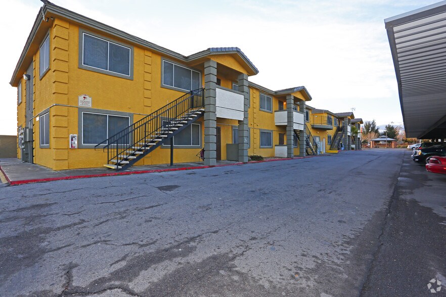 More Photos Of 409-417 E Merlayne Dr, Henderson Apartments For Sale