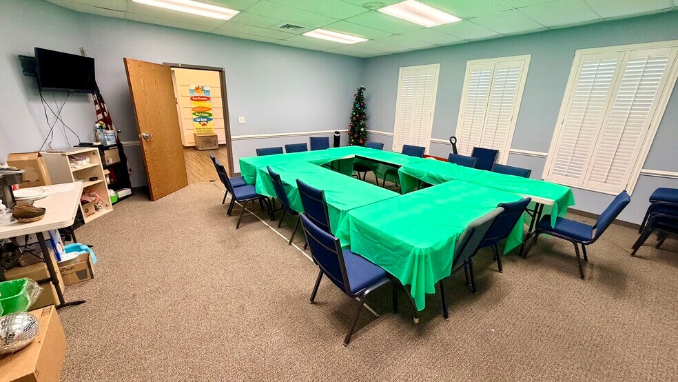 More Photos Of 9113 Blair Rd, Mint Hill Specialty For Lease