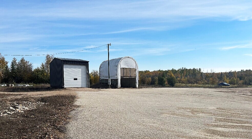 More Photos Of 8802 98 St, Morinville Warehouse For Lease