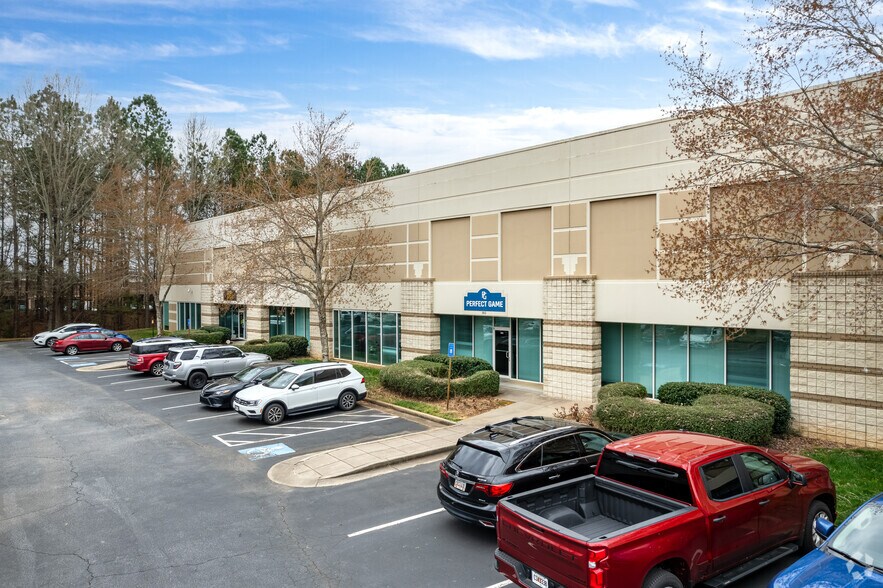 More Photos Of 95 Chastain Rd NW, Kennesaw Distribution For Lease