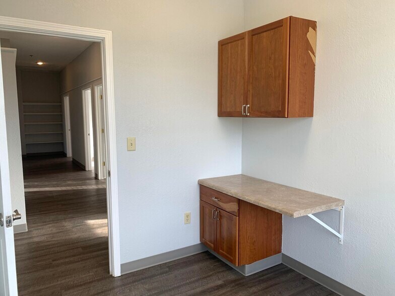 More Photos Of 2301-2359 Silvernail Rd, Pewaukee Unknown For Lease