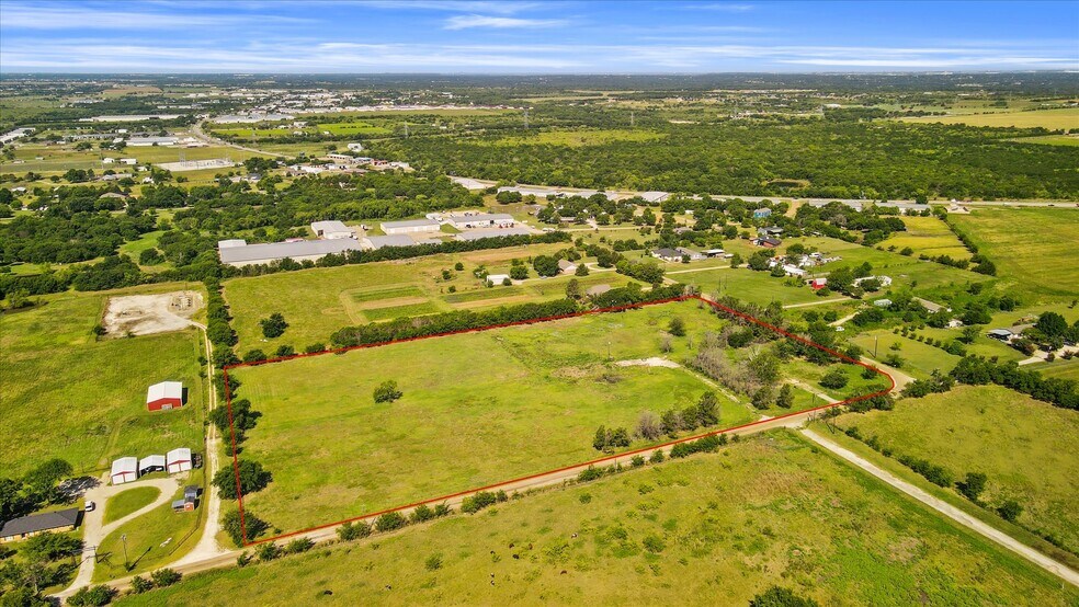 More Photos Of 2500 Howell Dr, Venus Land For Sale