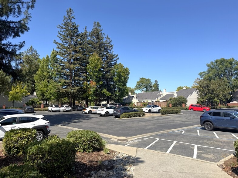More Photos Of 10011 N Foothill Blvd, Cupertino Medical For Sale