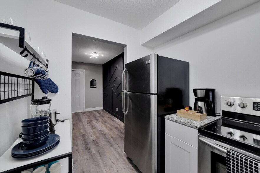 More Photos Of 4513 W McElroy Ave, Tampa Apartments For Sale