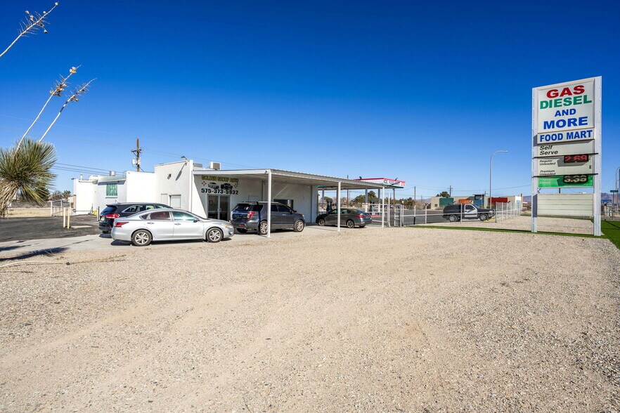 More Photos Of 5701 N Jornada Rd, Las Cruces Service Station For Sale