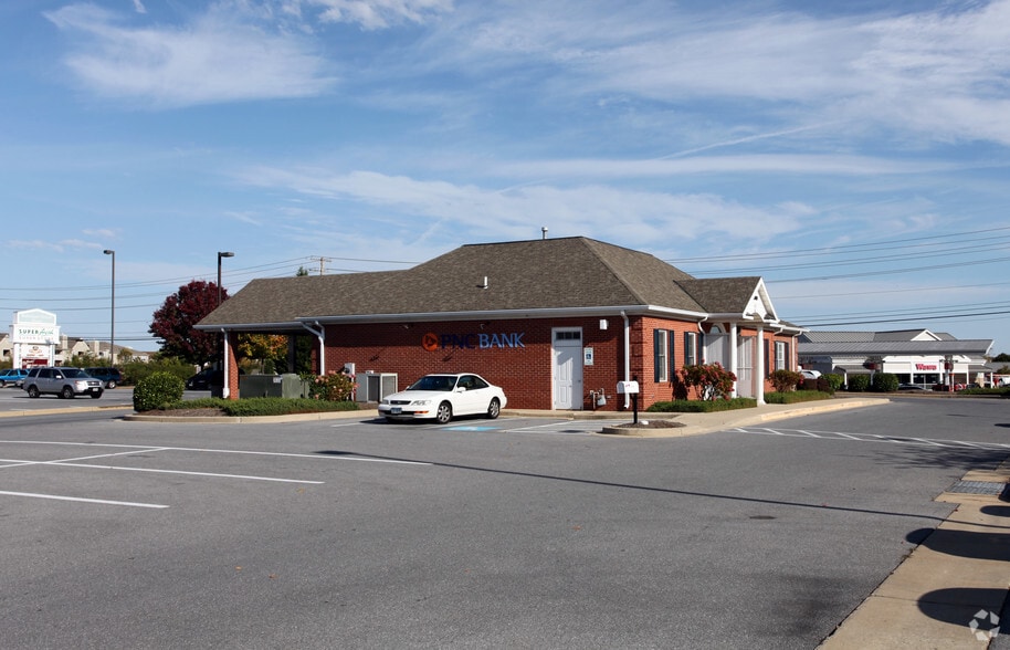 Primary Photo Of 5810 Ballenger Creek Pike, Frederick Bank For Lease
