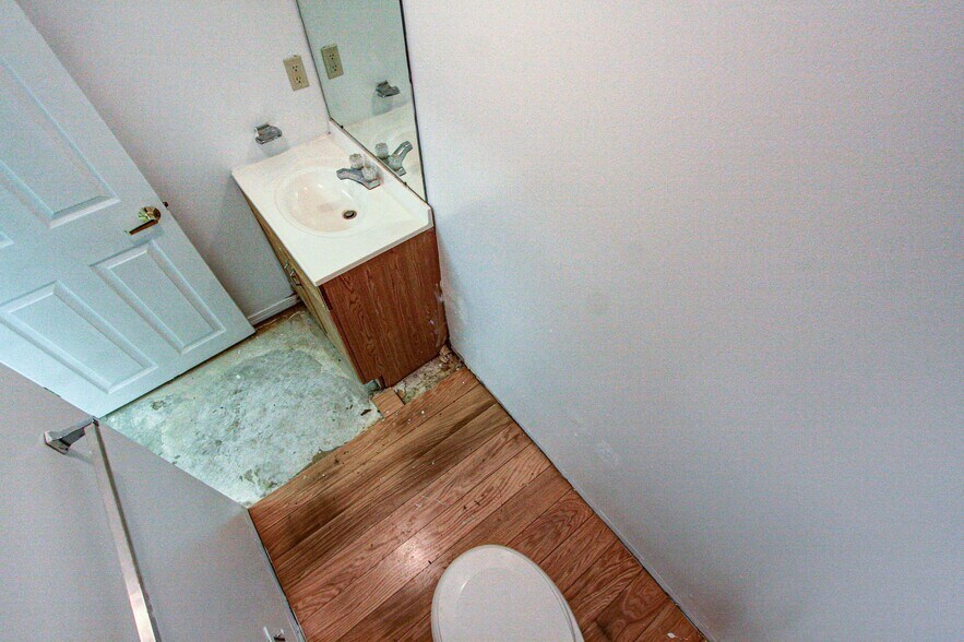 More Photos Of 3328 Huntingdon Pike, Huntingdon Valley Service For Sale