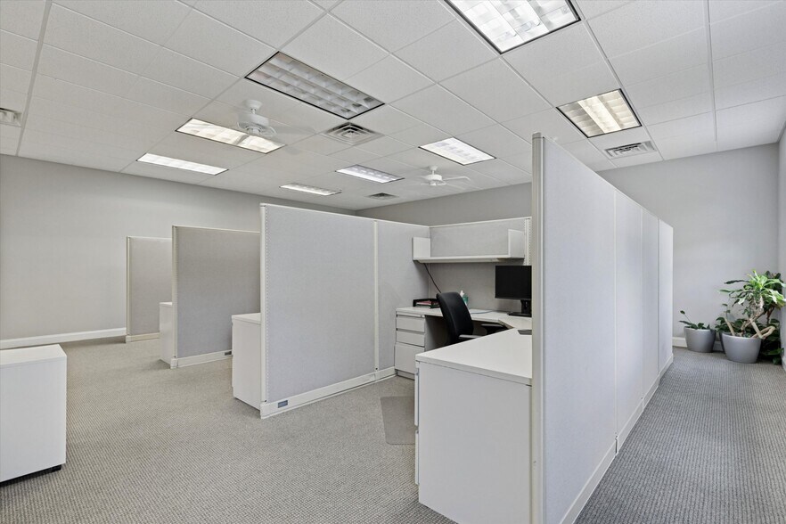 More Photos Of 1105 Bethlehem Pike, Sellersville Medical For Sale