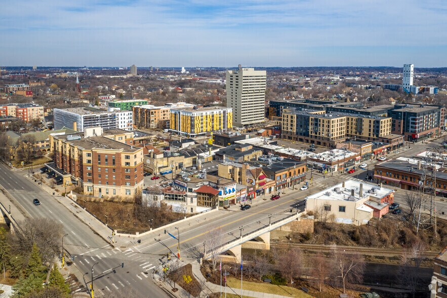 More Photos Of 317-319 SE 14th Ave, Minneapolis Freestanding For Lease