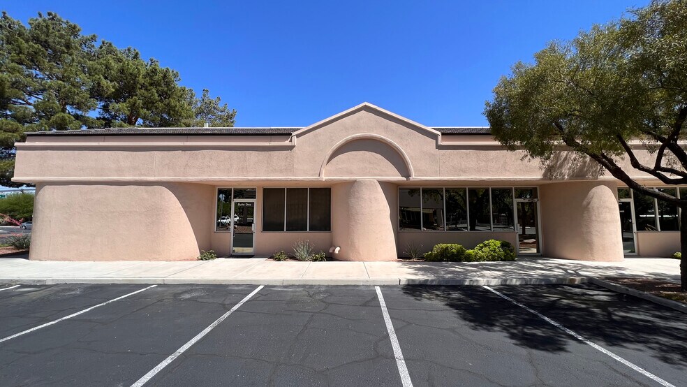 More Photos Of 4520 S Pecos Rd, Las Vegas Medical For Lease