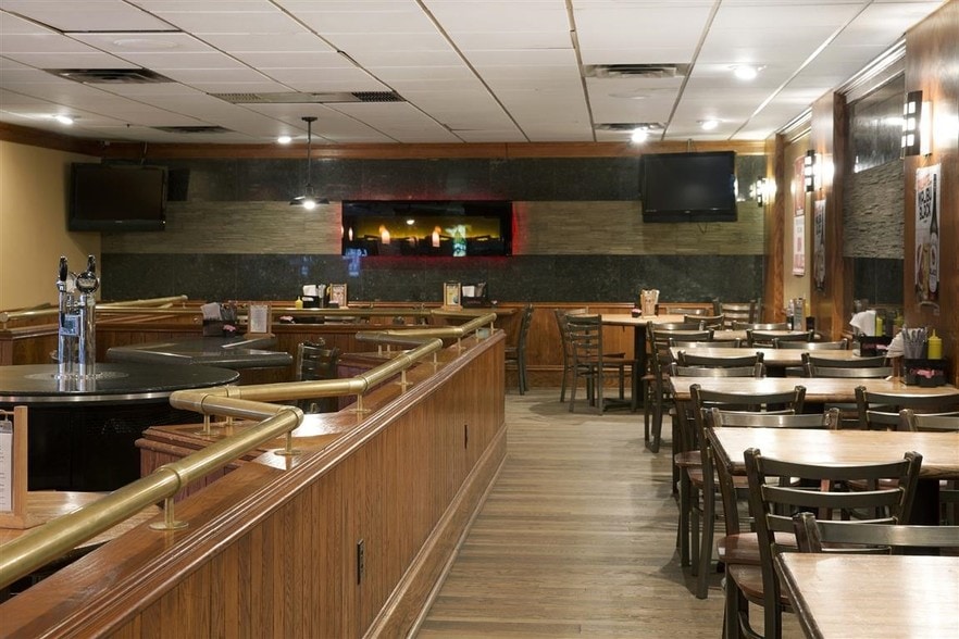 More Photos Of 301 Harrison St NE, Minneapolis Restaurant For Sale