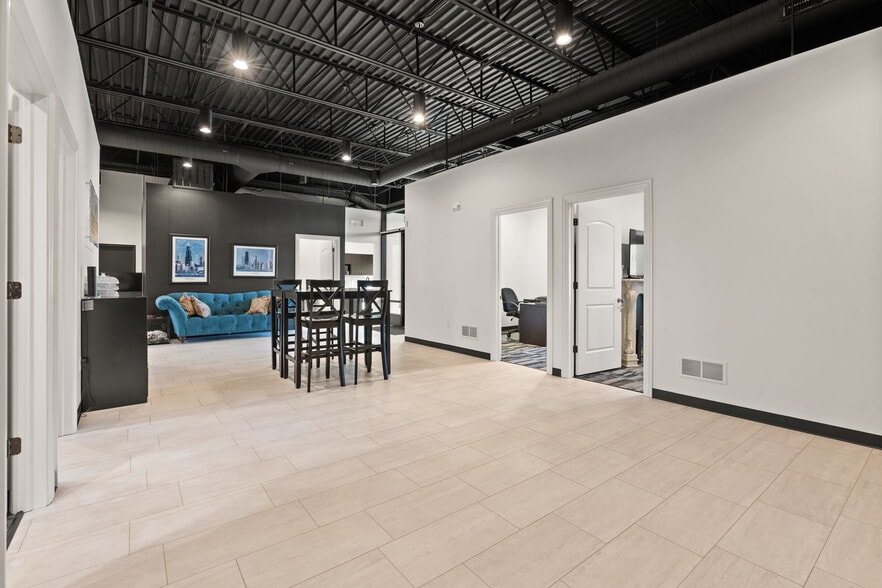 More Photos Of 1120 Lincoln Hwy, Schererville Freestanding For Lease