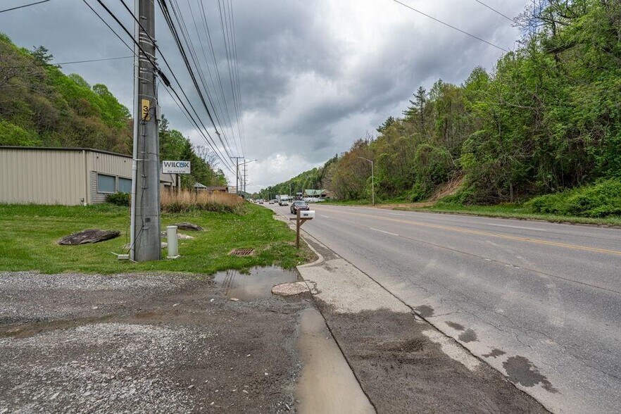 More Photos Of 2137 NC Highway 105 South, Boone Land For Sale