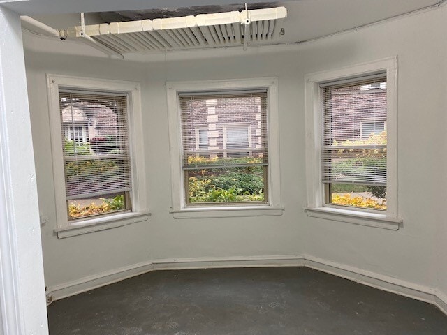 More Photos Of 41 South Blvd, Oak Park Apartments For Lease