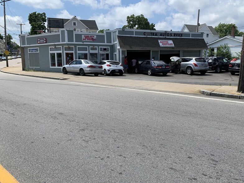 More Photos Of 262 Central Ave, Pawtucket Auto Dealership For Sale