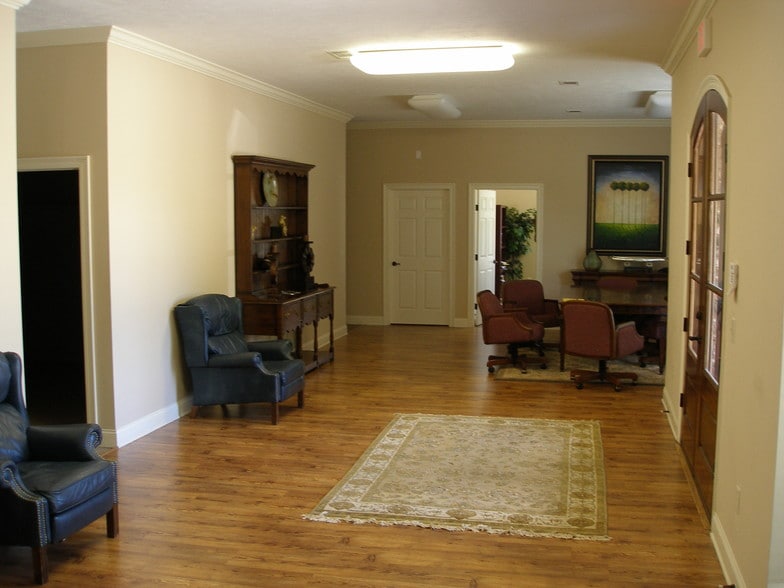 More Photos Of 239 Katherine Dr, Flowood Office For Lease
