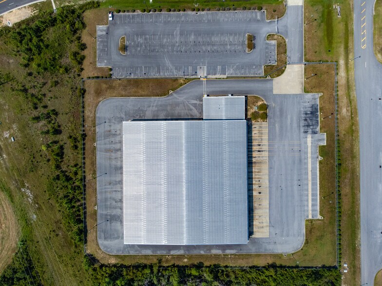 More Photos Of 7801 Commerce Blvd, Panama City Distribution For Sale