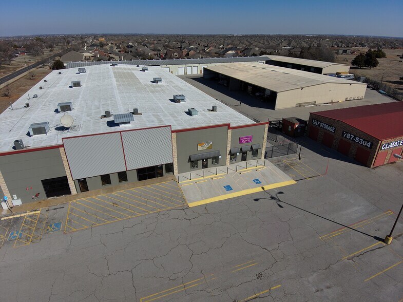 More Photos Of 8921 NW Expressway, Oklahoma City Specialty For Sale