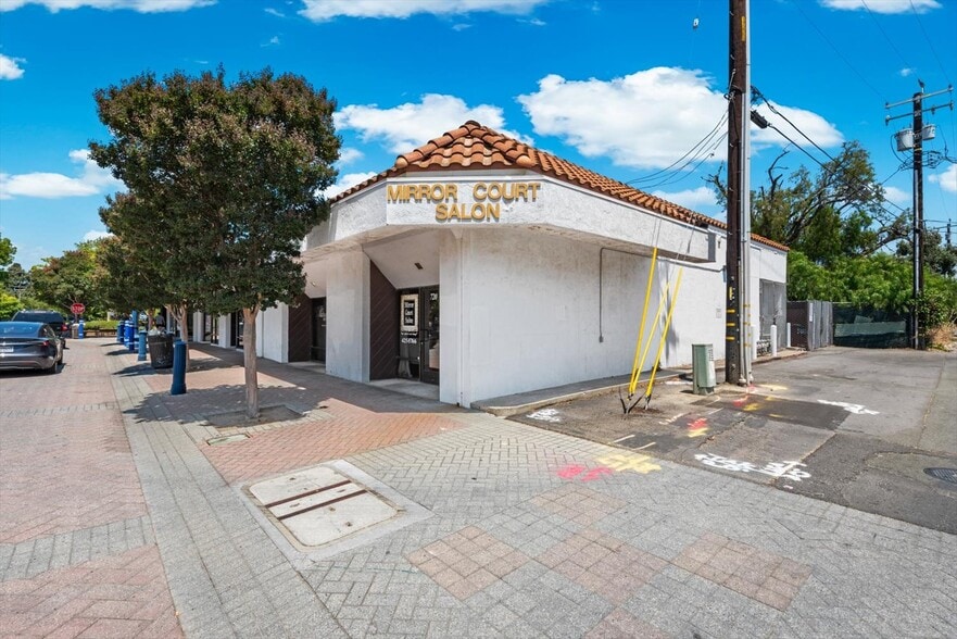 More Photos Of 945 Empire St, Fairfield Freestanding For Sale