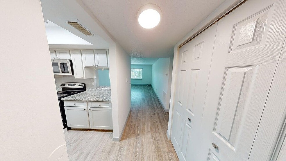 More Photos Of 120 47th Ave N, Saint Petersburg Apartments For Sale