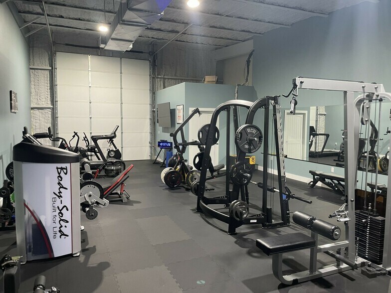 More Photos Of 1930 E Grande Blvd, Tyler Industrial For Lease